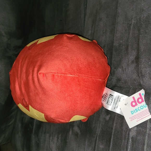 Just Play Logo Marvel Disney Iron Man Tsum Tsum  Stackable Plush Red Gold Yellow - Picture 3 of 10